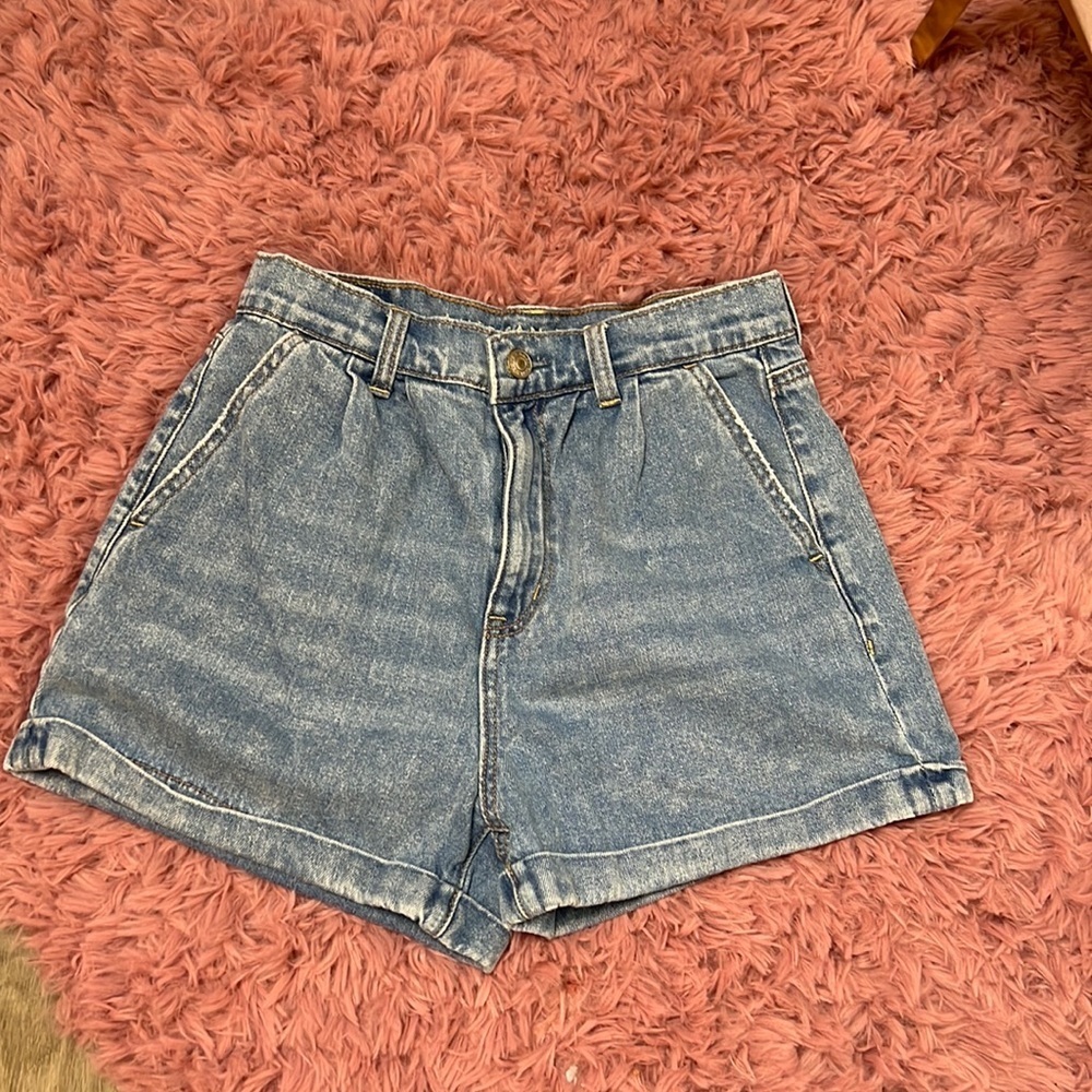AE Mom Shorts